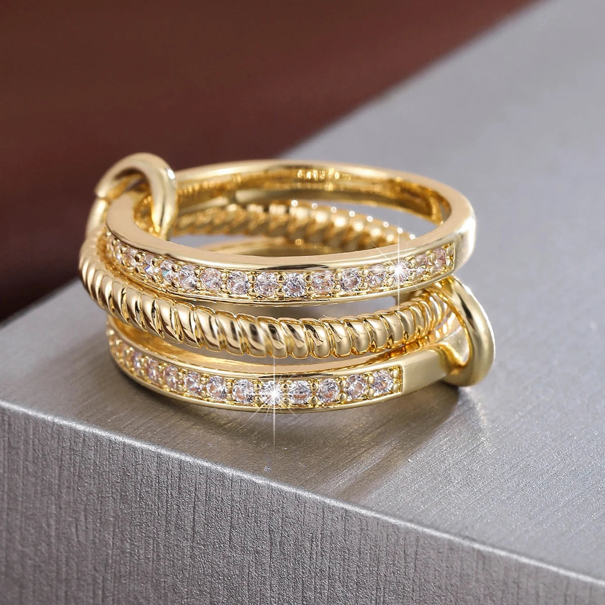 Anillos Apilables Entrelazados Trendy - Circonita Cúbica Statement Mujer