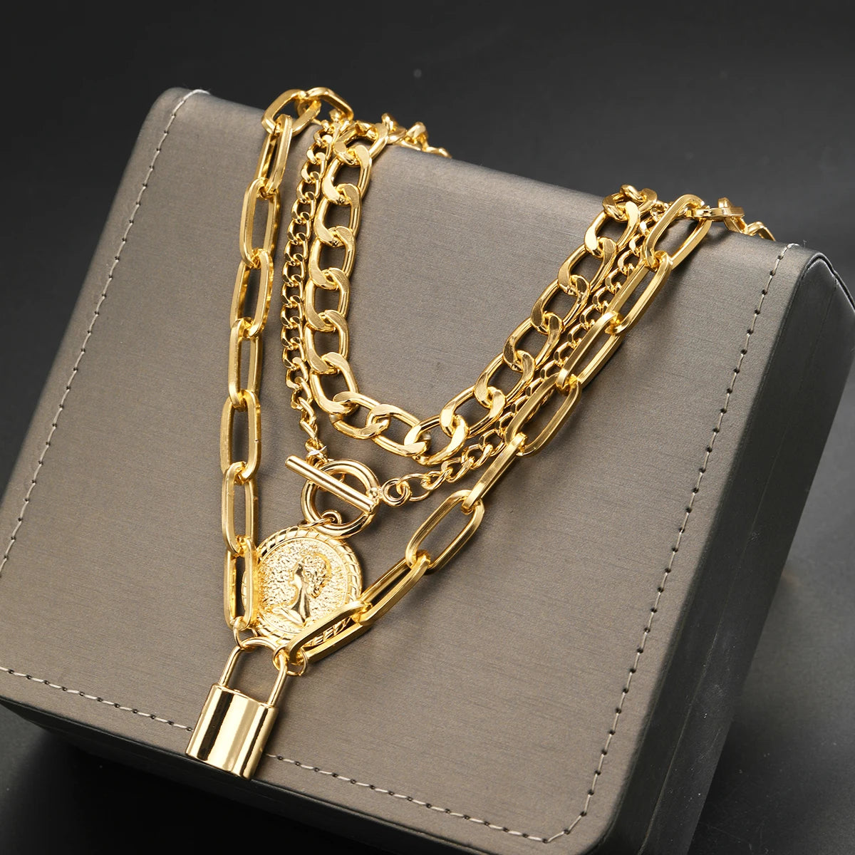 Set 3 Collares Multicapa Dorados Mujer - Choker Retro Elegante