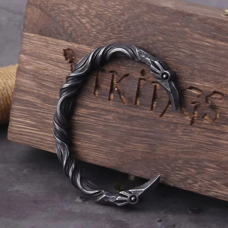 Pulsera Masculina de Metal Negro