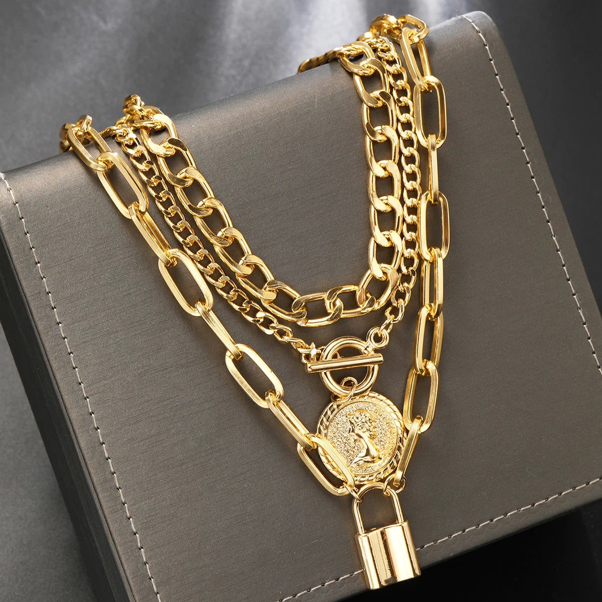 Set 3 Collares Multicapa Dorados Mujer - Choker Retro Elegante