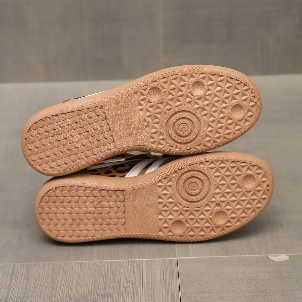 Loafers Mujer Primavera 2025 - Zapatillas Slip-On Ligeras Luxury Outdoor