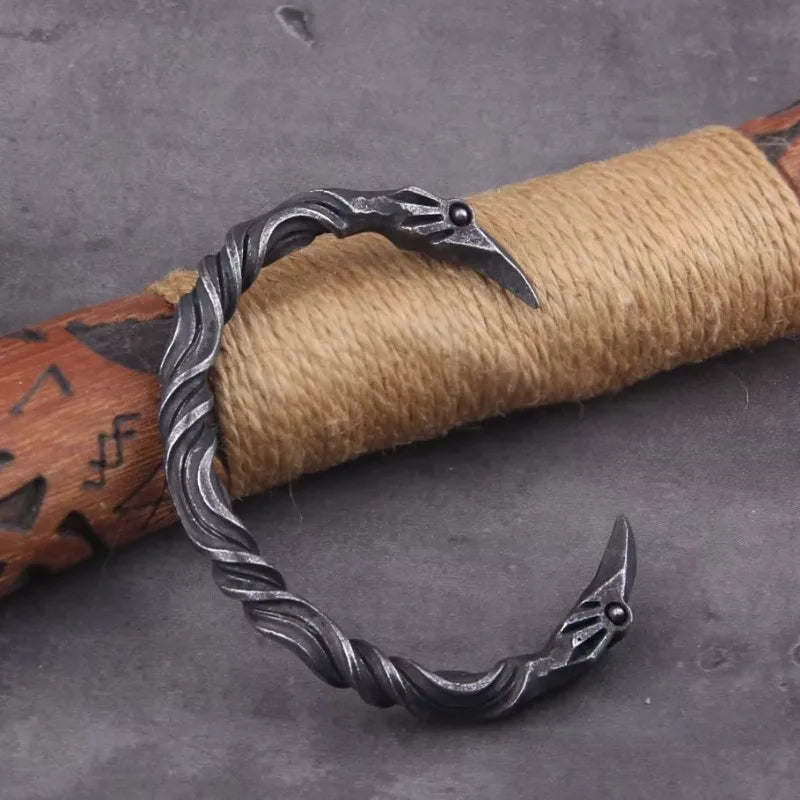 Pulsera Masculina de Metal Negro